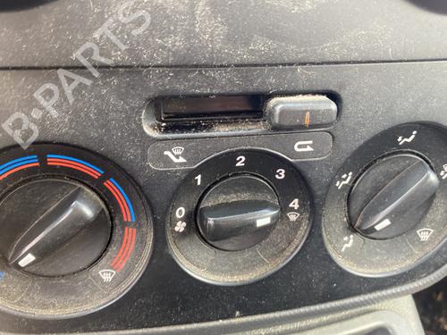 climate-control-citroen-nemo-mpv-2009-26940158 main image