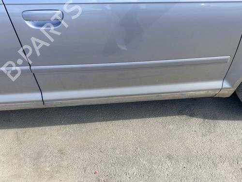 Used Door moulding trim AUDI A3 Sportback (8PA) 2.0 TDI 16V (140 hp) 27407467