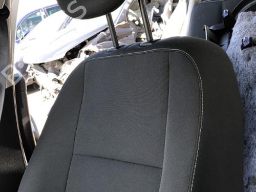Sæde højre fortil RENAULT MEGANE III Hatchback (BZ0/1_, B3_) [2008-2025]  21528436