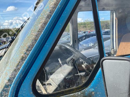 Vidro triangular frente esquerdo Vidro triangular frente esquerdo RENAULT MASTER I Van (T__) 28-35 2,5 D (75 hp) 34046276 34046276