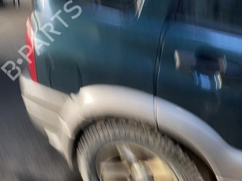 Bagstkærm Højre Bagstkærm Højre SUZUKI GRAND VITARA I (FT, HT) 2.0 TD 4x4 (SQ420D) (87 hp) 30931252 30931252