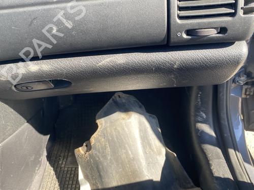 Handskerum OPEL VECTRA B (J96) 1.6 i 16V (F19) (100 hp) 25477176