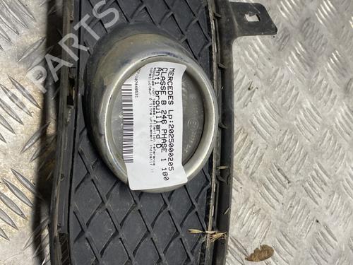 Used Right front fog light Right front fog light 26653877 26653877