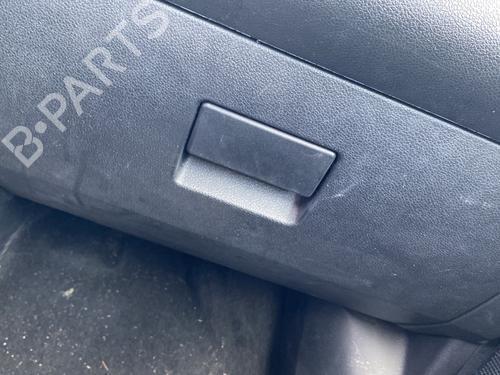 Used Glove box Glove box FORD FIESTA V (JH_, JD_) 1.3 (69 hp) 25873288 25873288