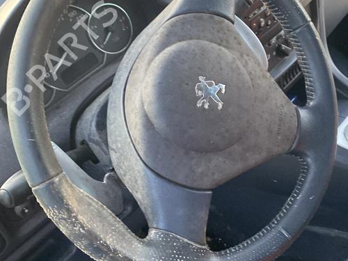 Used Steering wheel Steering wheel PEUGEOT 1007 (KM_) 1.4 (75 hp) 21666285 21666285
