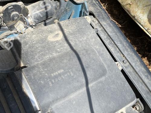 Used Air filter box Air filter box SUZUKI VITARA (ET, TA, TD) 1.6 All-wheel Drive (SE416, TA01) (75 hp) 27254626 27254626