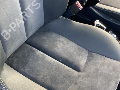 Sedile anteriore destro RENAULT ESPACE IV (JK0/1_) 2.0 dCi (JK01, JK02, JK1J, JK1K, JK1H) (150 hp) 30646589