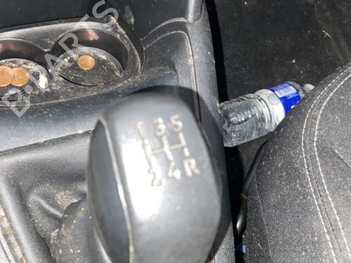 Used Shift knob PEUGEOT 208 I (CA_, CC_) 1.2 VTI 82 (82 hp) 32167707