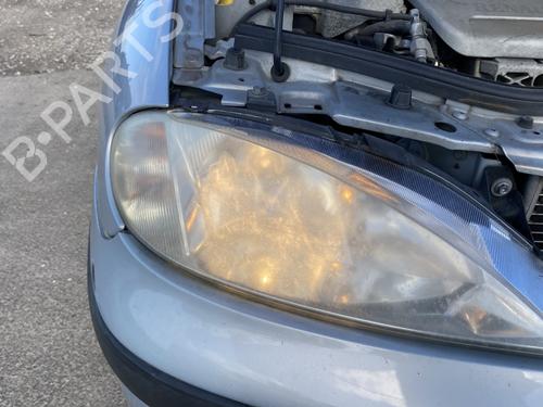 Used Right headlight Right headlight RENAULT MEGANE I (BA0/1_) 1.6 16V (BA04, BA0B, BA11, BA1J, BA16, BA19, BA1K, BA1V,... (107 hp) 33042401 33042401