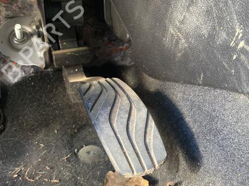 Used Pedal Pedal 38273624 38273624