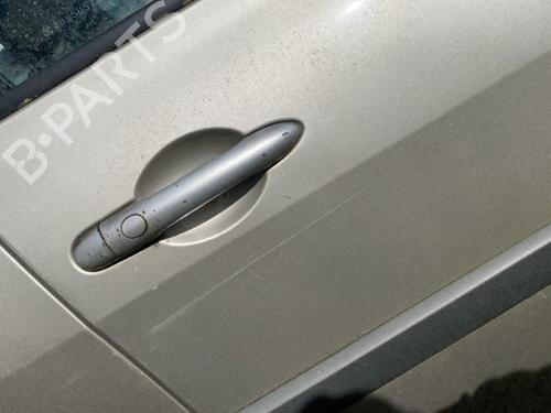 Used Right front door Right front door 22123424 22123424