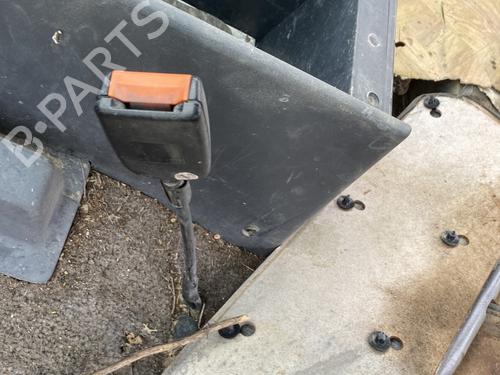 Used Seat buckle Seat buckle NISSAN PATROL III/2 Station Wagon (W260) 2.8 D 4x4 (92 hp) 33117012 33117012