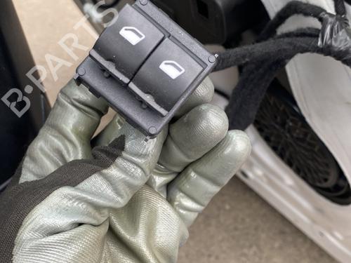 Left front window switch PEUGEOT RIFTER 1.2 PureTech 110 | BP25738522I27 - Image 3