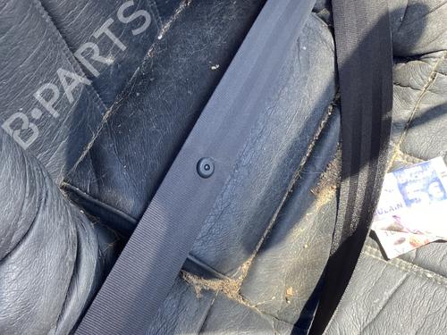 front-right-seatbelt-dacia-sandero-2008-26168527 main image