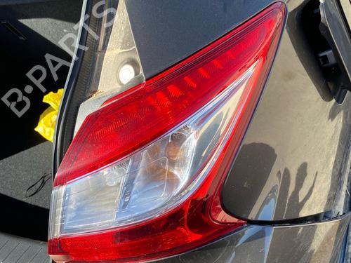 right-taillight-nissan-pulsar-hatchback-c13-2014-37706891 main image