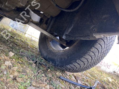 Used Left front steering knuckle NISSAN X-TRAIL I (T30) 2.2 Di 4x4 (114 hp) 31994844