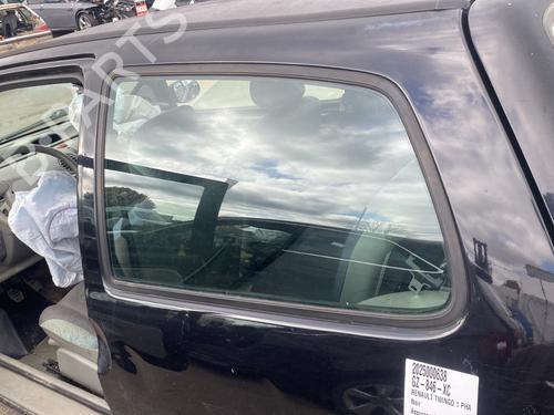 Dør rude ventre bagtil Dør rude ventre bagtil RENAULT TWINGO I (C06_) 1.2 (C066, C068) (58 hp) 29455440 29455440