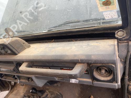 Dashboard TOYOTA LAND CRUISER (_J7_, _JL7_) 2.4 TD (LJ70_, LJ73_, LJ70RV) | BP36073643C46 - Image 3