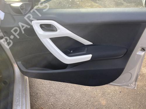 Used Front right panel Front right panel PEUGEOT 208 I (CA_, CC_) 1.2 VTI 82 (82 hp) 31580893 31580893