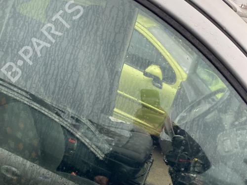 right-front-door-mercedes-benz-vito-bus-w639-2003-30578024 main image
