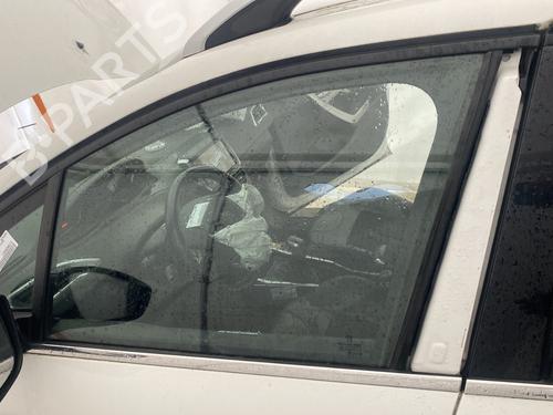 front-left-door-window-peugeot-2008-i-cu_-2013-31944262 main image