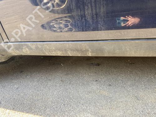 Used Left sideskirt Left sideskirt 37749478 37749478