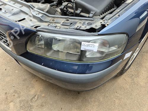 left-headlight-volvo-s60-i-384-31446814-2000-2001-2002-2003-2004-2005-2006-2007-2008-2009-2010-21516768 main image