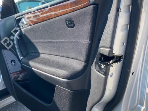 Høyre frontpanel Høyre frontpanel 37611921 37611921