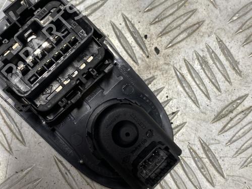 left-front-window-switch-renault-master-iii-van-fv-2010-29464941 main image