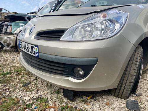 Used Front bumper Front bumper 39449065 39449065