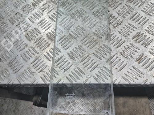 Used Rear left door window LAND ROVER DEFENDER Station Wagon (L316, L315) 2.5 Td5 4x4 (L316) (122 hp) 22121232