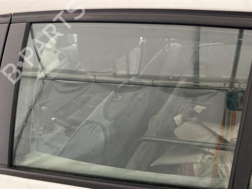 Vidro porta trás esquerda RENAULT MEGANE III Hatchback (BZ0/1_, B3_) 1.5 dCi (BZ09, BZ0D, BZ1W, BZ29, BZ14) (110 hp) 30462571