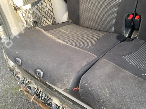 Stol bak (3. rad) MITSUBISHI GRANDIS (NA_W) 2.0 DI-D (NA8W) | BP30760412I24