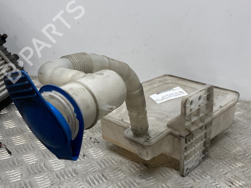 Used Windscreen washer tank VW GOLF VI (5K1) 1.6 TDI (105 hp) 23783415