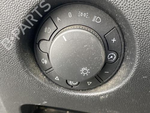 Used Headlight switch OPEL CORSA D (S07) 1.3 CDTI (L08, L68) (90 hp) 25867018