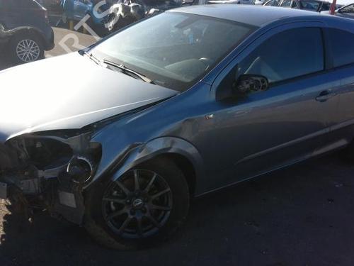 Rear center light OPEL ASTRA H GTC (A04) 1.3 CDTI (L08) | BP22120960I39 