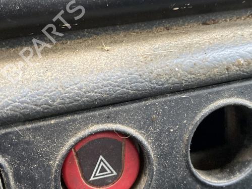 Bouton de warning PEUGEOT PARTNER Box Body/MPV (5_, G_) 1.9 D (69 hp) 31925463