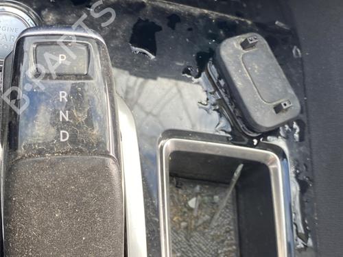 Used Gear lever Gear lever PEUGEOT 5008 II (MC_, MJ_, MR_, M4_) 2.0 BlueHDi 180 (MJEHZW, MJEHZR, MJEHZP) (177 hp) 33019898 33019898