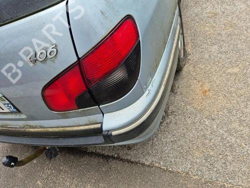 Used Right taillight PEUGEOT 406 Break (8E/F) 2.2 HDi (133 hp) 22121727