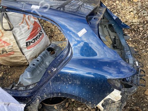 Sidevegg venstre RENAULT MEGANE IV Hatchback (B9A/M/N_) 1.2 TCe 130 (B9MR) (130 hp) 32021304