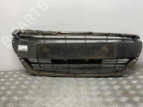 Used Grille PEUGEOT 208 I (CA_, CC_) 1.6 HDi / BlueHDi 75 (75 hp) 29330225