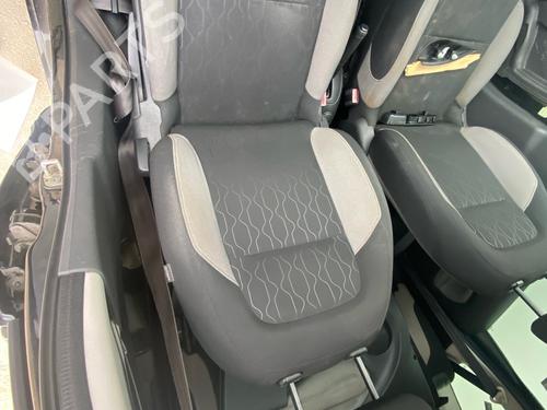 Left front seat CITROËN C3 Picasso (SH_) 1.6 HDI 90 | BP39982442C15 - Image 3