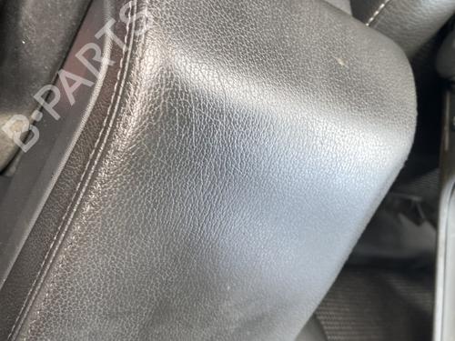 Armrest / Center console OPEL SIGNUM Hatchback (Z03) 1.9 CDTI (F48) | BP23783837I20 - Image 2