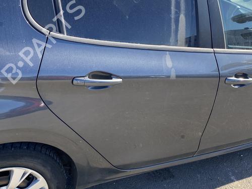 Used Right rear door PEUGEOT 208 I (CA_, CC_) 1.6 HDi / BlueHDi 75 (75 hp) 28974260