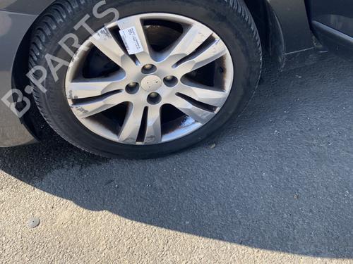 Used Left front steering knuckle Left front steering knuckle PEUGEOT 5008 (0U_, 0E_) 2.0 HDi 150 / BlueHDi 150 (150 hp) 26743886 26743886