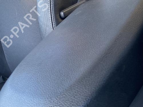 Used Armrest / Center console Armrest / Center console FORD C-MAX (DM2) 2.0 TDCi (136 hp) 32686477 32686477