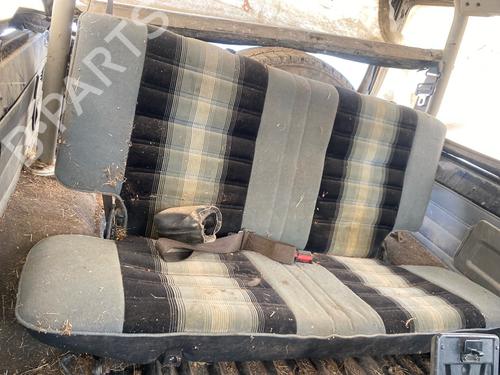 rear-seat-toyota-land-cruiser-_j7_-_jl7_-1984-36048107 main image