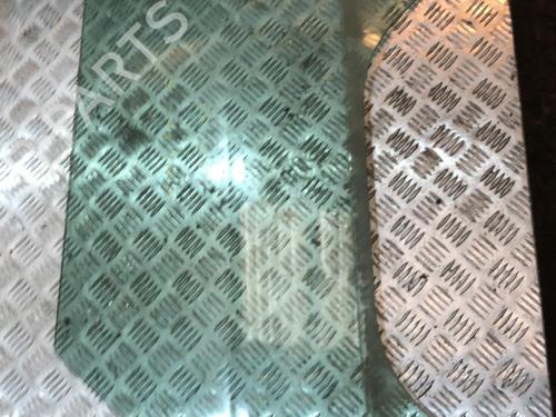 Used Front left door window MINI MINI (R50, R53) One (90 hp) 19909110