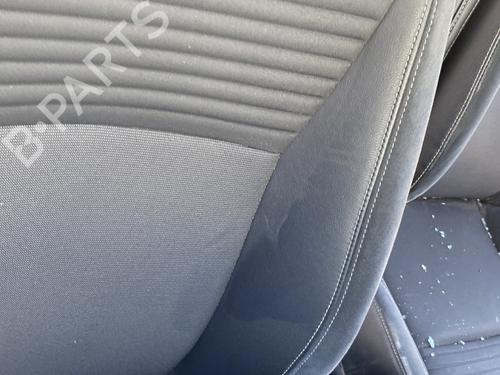 Right front seat TOYOTA YARIS (_P13_) 1.5 Hybrid (NHP130_, NHP130) | BP24408700C16 