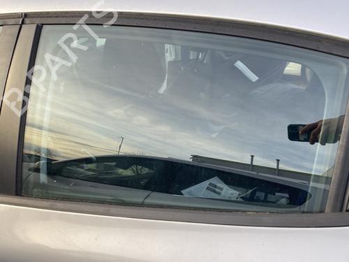 Dør rude ventre bagtil PEUGEOT 208 I (CA_, CC_) 1.2 VTI 82 (82 hp) 31580878